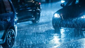 Memasuki Musim Hujan, Periksa Lampu Mobil yang Bermasalah